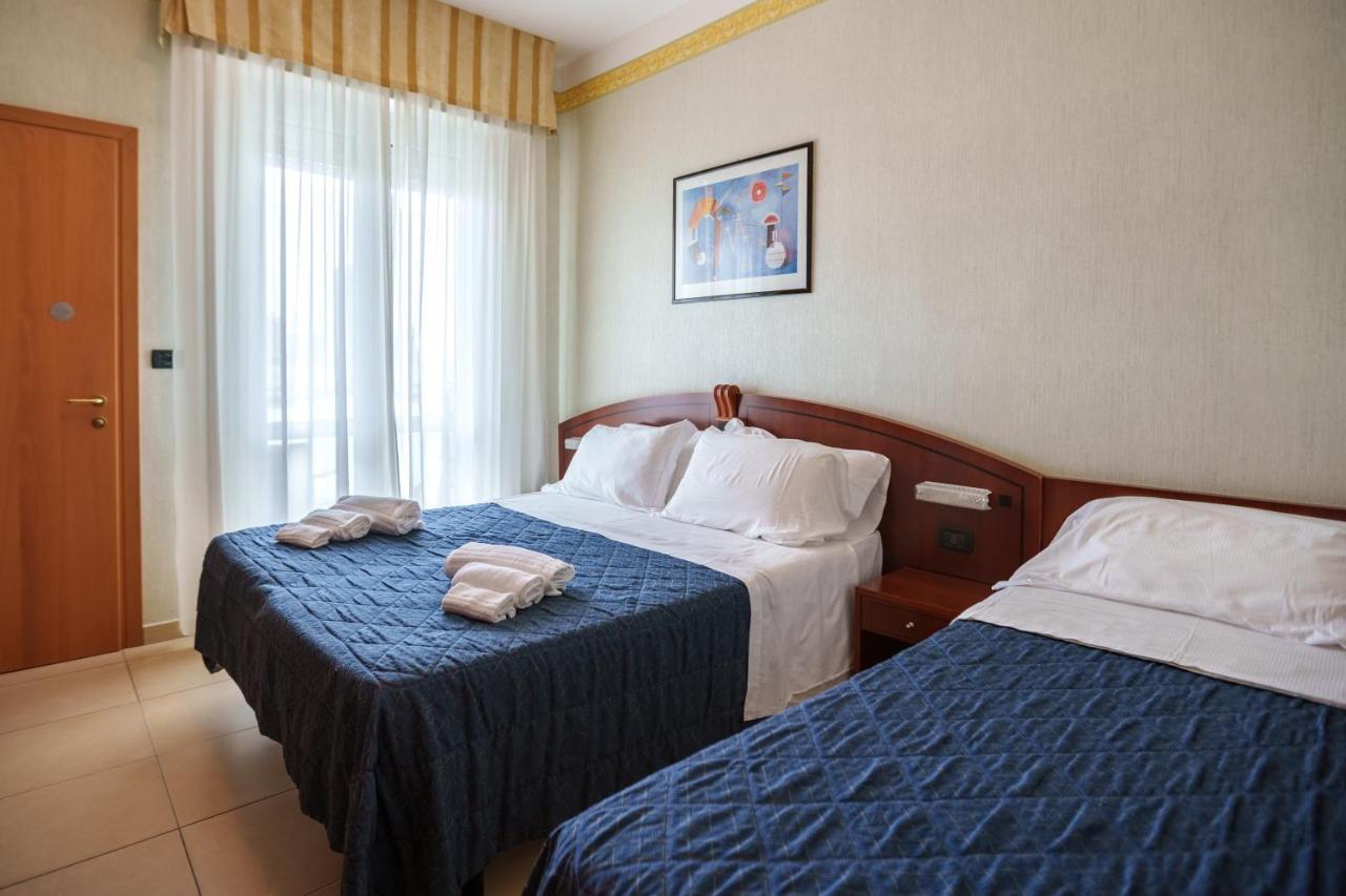 Hotel Rex רימיני מראה חיצוני תמונה
