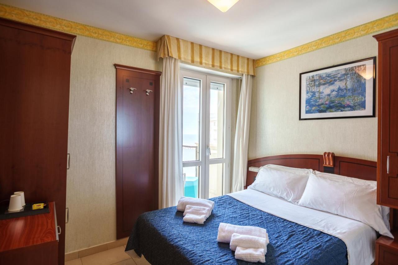 Hotel Rex רימיני מראה חיצוני תמונה
