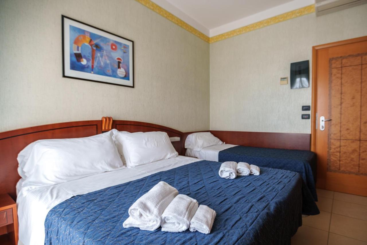 Hotel Rex רימיני מראה חיצוני תמונה