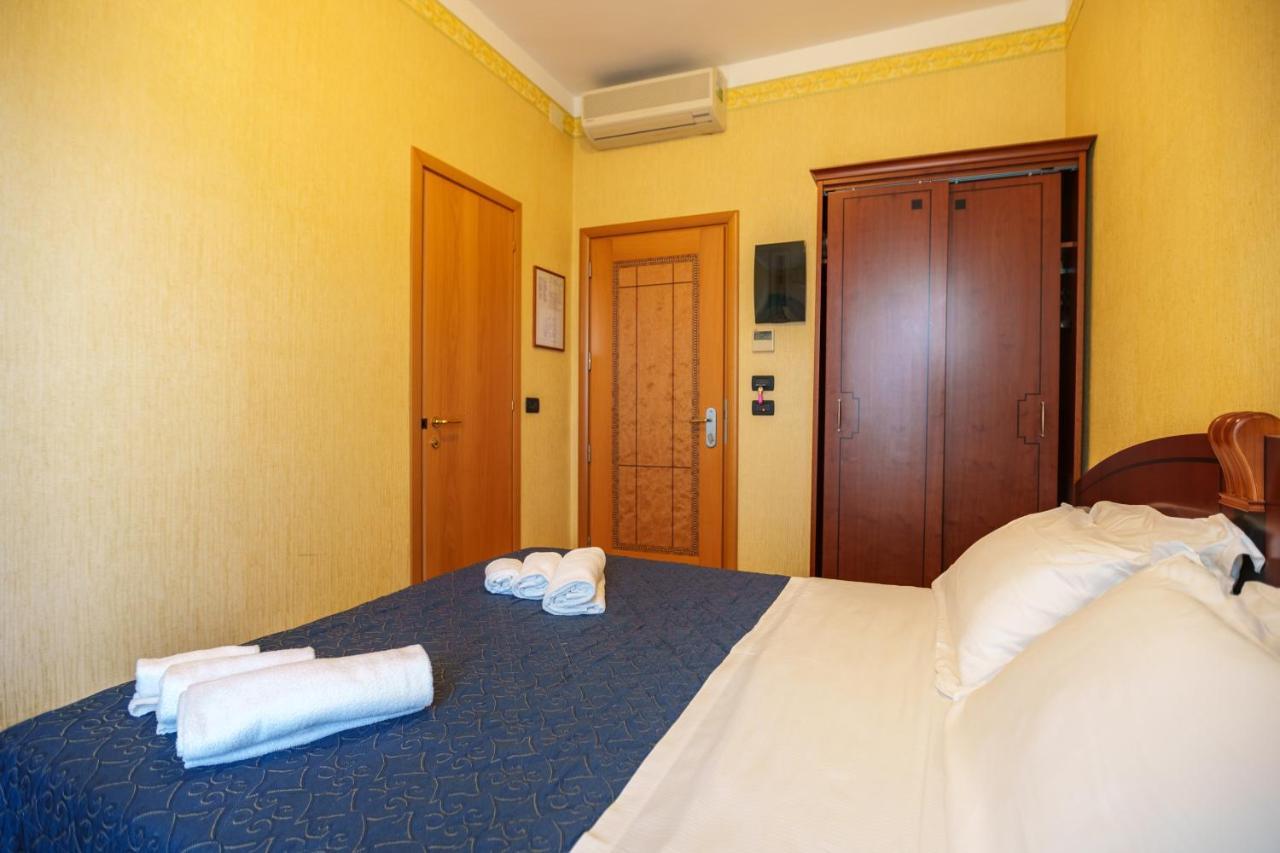 Hotel Rex רימיני מראה חיצוני תמונה