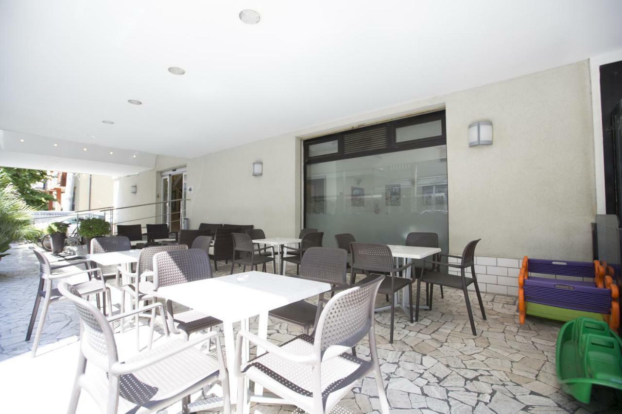 Hotel Rex רימיני מראה חיצוני תמונה