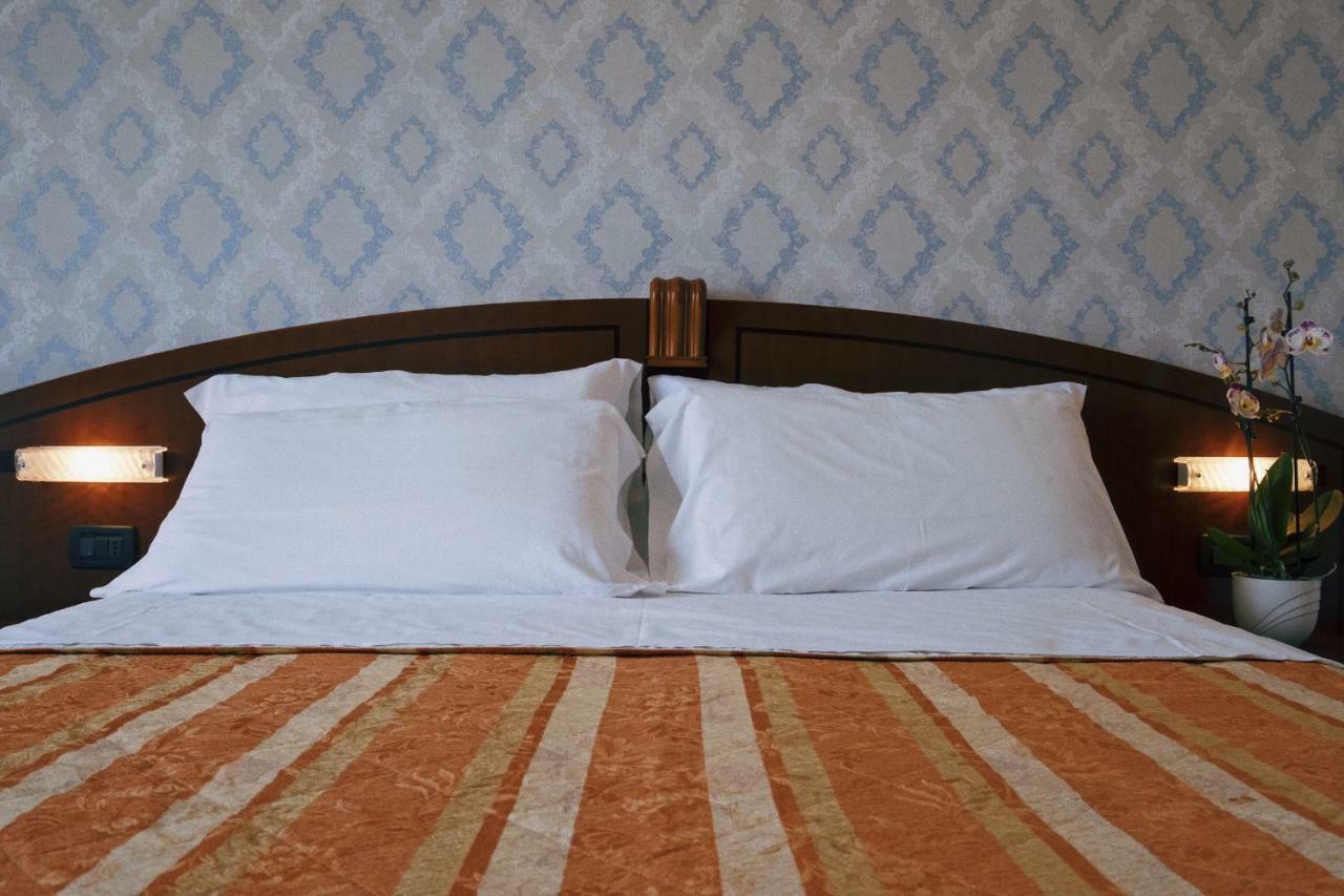 Hotel Rex רימיני מראה חיצוני תמונה